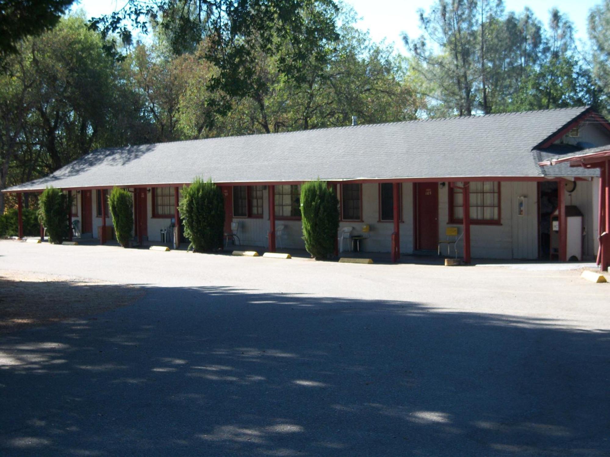 Shasta Lake Shasta Dam Motel מראה חיצוני תמונה